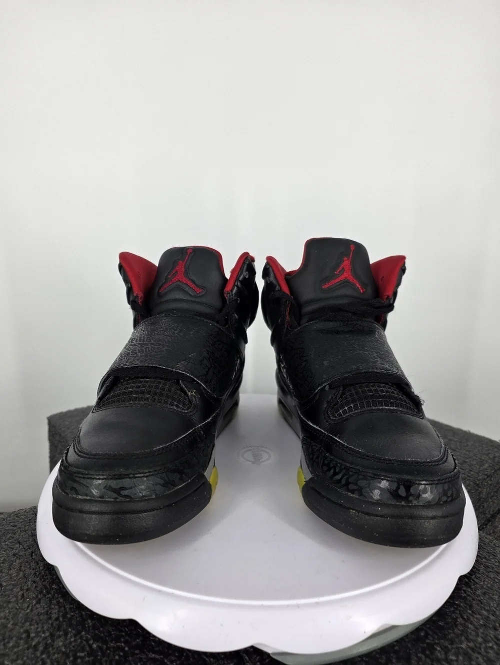 Jordan Son of Mars Bred 2015 GS 5Y 6.5W Black Gym Red 512246-006 Glow Outsole